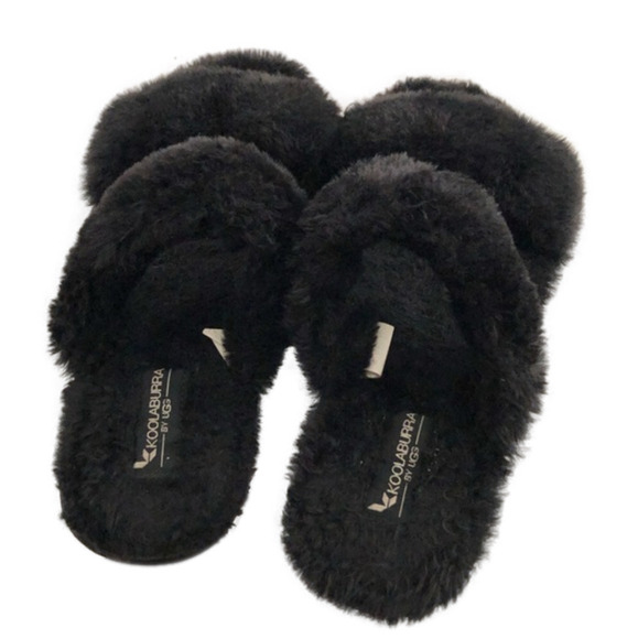 Koolaburra Women's Black Slide Faux Fur Platform Sandals - Picture 3 of 7